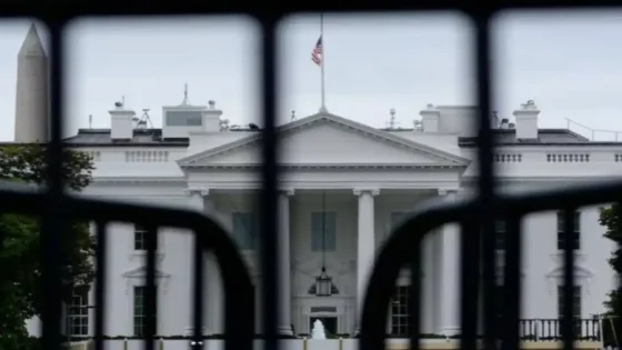 هجوم قرب البيت الأبيض يُصيب عسكريين… وإغلاق المقر الرئاسي