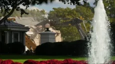 قاعة رقص تُشعل أزمة داخل البيت الأبيض