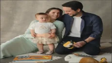 هكذا هنأ ولي العهد بالعام الجديد: مني ومن رجوة وصغيرتنا إيمان