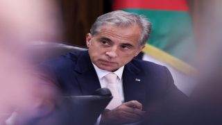 جعفر حسان يبحث هاتفيَّاً مع نظيره الكويتي تطوُّرات الأوضاع الخطيرة في المنطقة