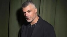 أمي قديسة ومستعد أذبح أولادي من أجلها .. تصريحات صادمة لفارس كرم