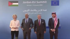 الملك يستقبل في قصر الحسينية كوستا ودير لاين