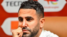 رياض محرز يفاجئ الجماهير الجزائرية بخبر حزين