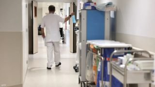 تبديل طفلتين عن طريق الخطأ داخل مستشفى خاص في الاردن