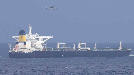القوات الأميركية تحاول السيطرة على “ناقلة نفط” روسية في الأطلسي