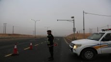 سقوط حمولة فوسفات وانسكاب زيوت على طرق خارجية