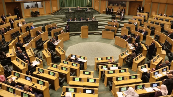 النواب يستكمل مناقشة “عقود التأمين 2025” ويبحث مشروع التربية والتعليم 2026