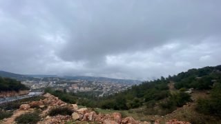 عودة الأجواء الماطرة اليوم وارتفاع تدريجي الأربعاء حتى الجمعة