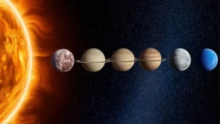 ظاهرة فلكية نادرة .. 6 كواكب تزين سماء شباط في اصطفاف كوني مثالي