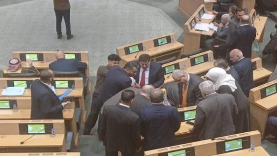 النائب العرموطي يتعرض لوعكة صحية مفاجئة تحت القبة