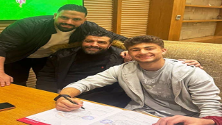 لاعب المنتخب الوطني عوده الفاخوري يوقع مع نادي بيراميدز المصري