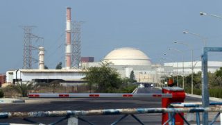 الطاقة الذرية الدولية: مقذوف أصاب محطة بوشهر النووية