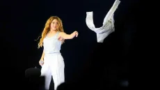 تأجيل حفل شاكيرا في أهرامات مصر بسبب توترات المنطقة