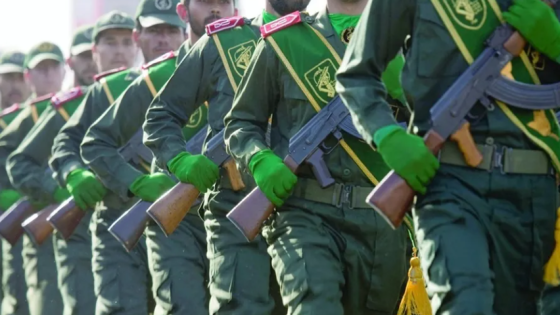 الحرس الثوري الإيراني: مستعدون لمواجهة الأسطول الأميركي في مضيق هرمز