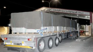 بتوجيه ملكي.. الأردن يرسل 25 شاحنة مساعدات إلى لبنان