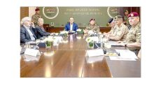 الملك يؤكد أهمية مواصلة تطوير القدرات الدفاعية للقوات المسلحة