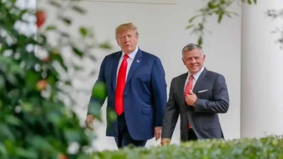 الملك يجري اتصالا هاتفيا مع الرئيس الأمريكي