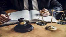تحويل 4 شركات تمويل في الأردن للقضاء.. وإيقاف أكثر من 800