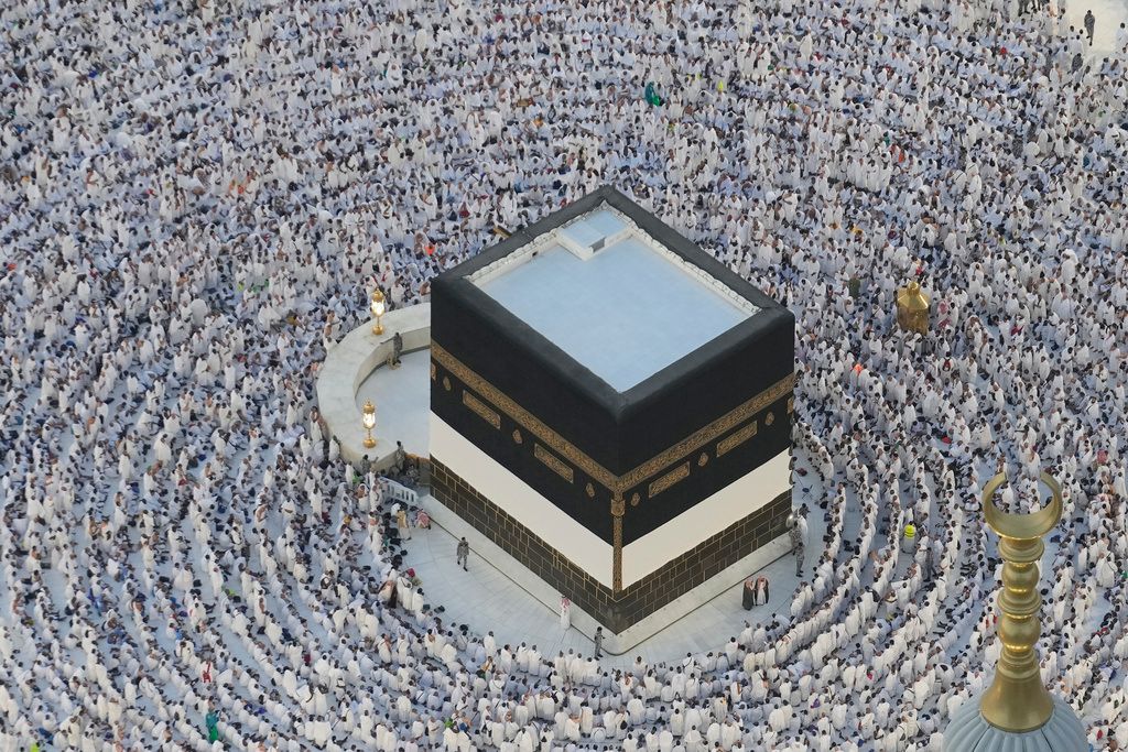 عدد الحجاج يتجاوز الموسم الماضي والمناسك تبدأ الاثنين