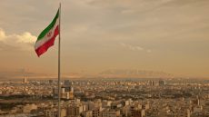 إيران تنفي وقوع أضرار جراء اعتراض طائرات مسيرة قرب جزيرة قشم