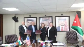 اتفاقية أردنية–أميركية بـ78.2 مليون دولار لتهيئة البنية التحتية للناقل الوطني