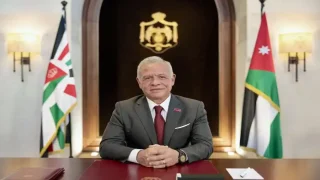 الملك والرئيس الفرنسي يبحثان هاتفيا المستجدات الإقليمية