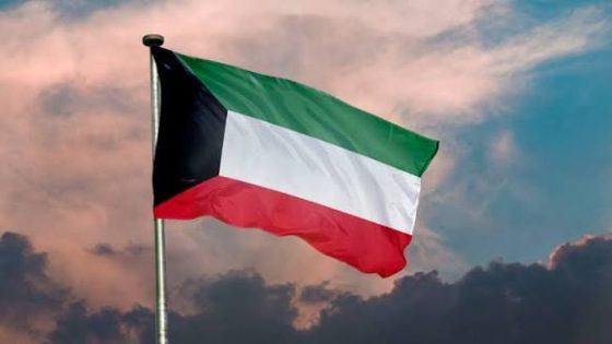 الكويت تواجه هجمات معادية بالصواريخ والطائرات المسيرة