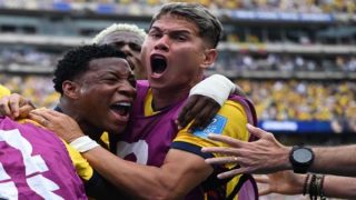 الإكوادور تهزم ألمانيا وتبلغ دور الـ32