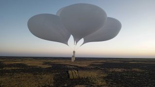 “بواسطة بالونات موجهة” .. المنطقة العسكرية الشرقية تحبط 4 محاولات تهريب كميات كبيرة من المواد المخدرة