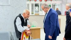 البدور بعد زيارة مفاجئة: نقل إدارة التأمين الصحي إلى مبنى جديد