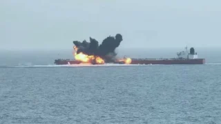إيران: اصطدام ناقلة نفط عملاقة بلغمين بحريين في مضيق هرمز