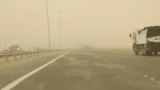 الأردن: تحذيرات من تدني الرؤية على الطريق الصحراوي بسبب الغبار